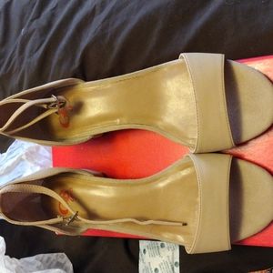 Gb girls block girl iced nude dress shoes